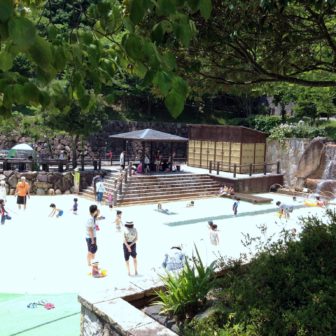 西山公園ジャブジャブ池